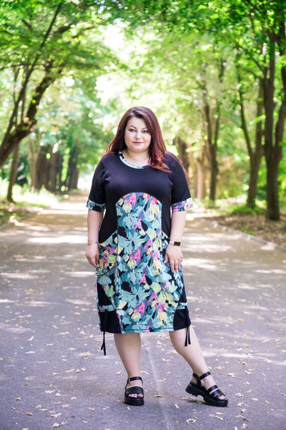 Елегантна рокля с джоб Крисия
