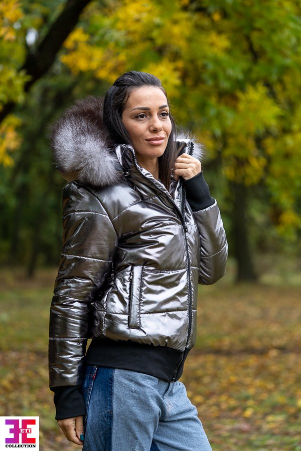 ПРЕКРАСНО ЗИМНО ЯКЕ ЦВЕТИ