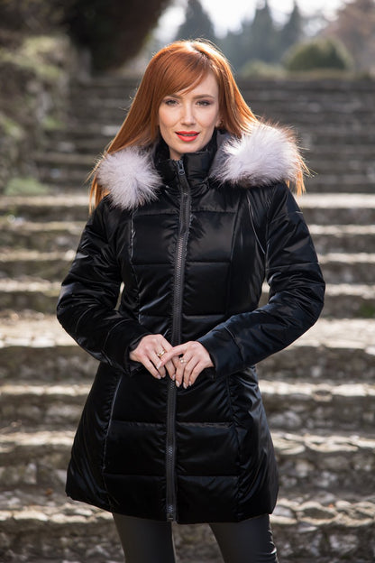 Прекрасно зимно яке в черно