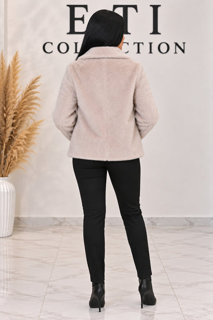 Дамско палто от къс еко косъм „SOFT LUXE“ – светло бежово