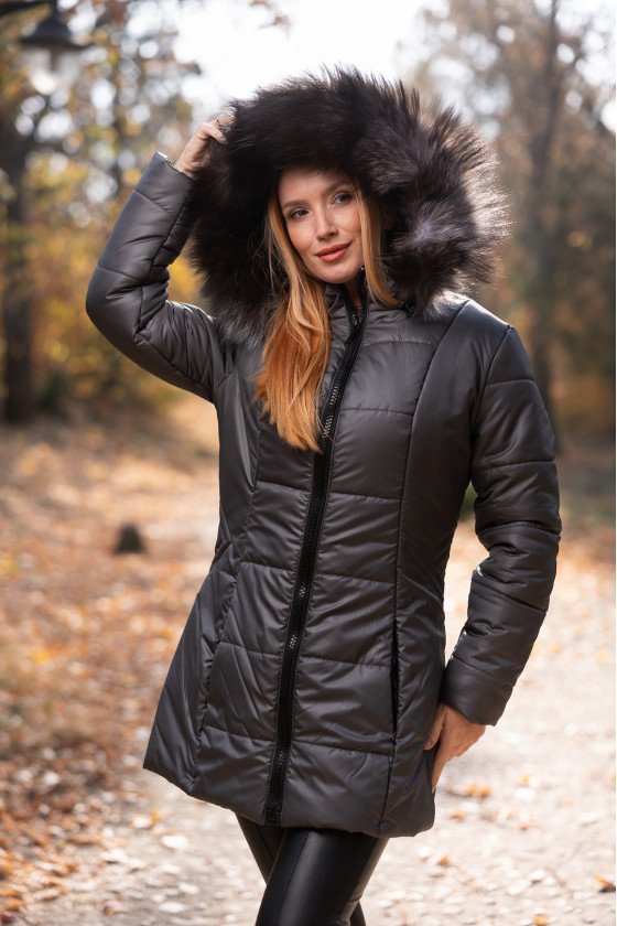 Прекрасно зимно яке Адел