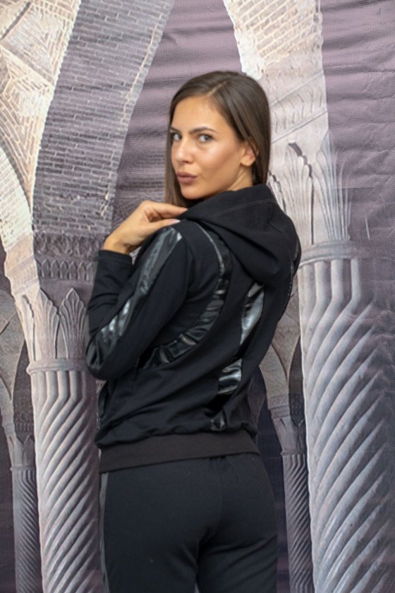 Дизайнерски спортен комплект с кожа - черен мат