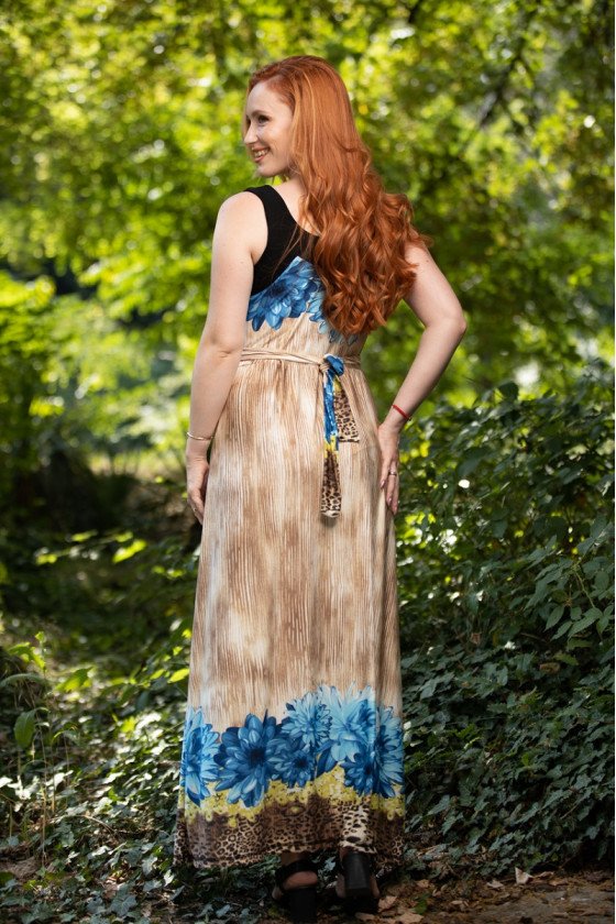 Прекрасна рокля на цветя Кармен