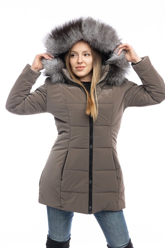 Дамско зимно яке в кафяво