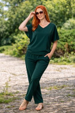 Комплект в маслено зелено