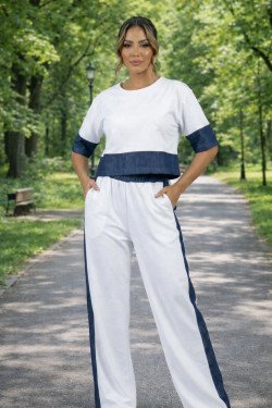 Дамски комплект с дънкови елементи в бяло