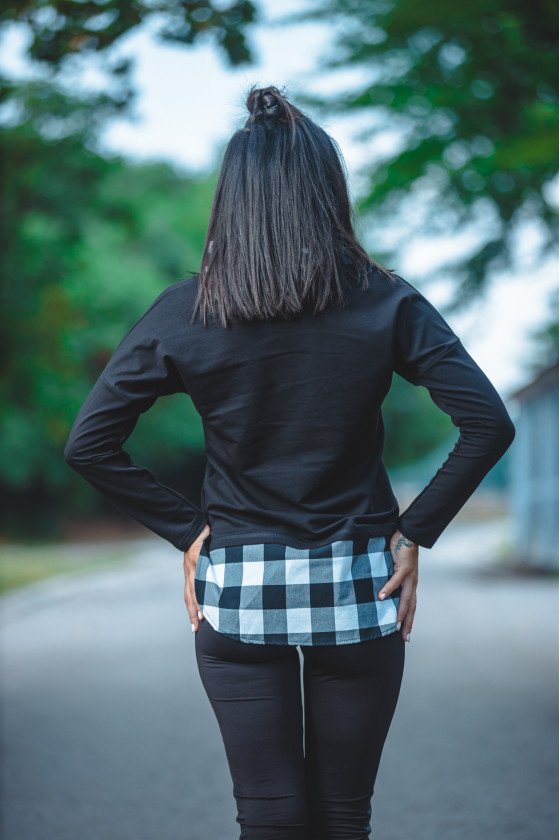 ЕЛЕГАНТНА БЛУЗА ЧЕЛСИ