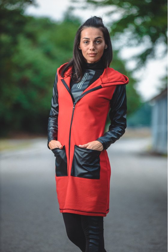 ЖИЛЕТКА С КОЖЕНИ РЪКАВИ КРАСИ