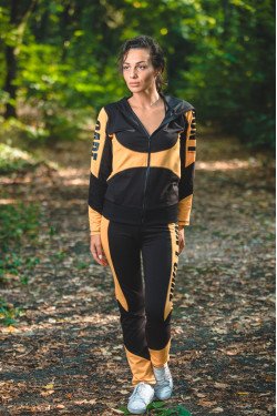 Дизайнерски спортен сет в два цвята Карол