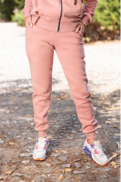 Спортен екип в цвят пудра