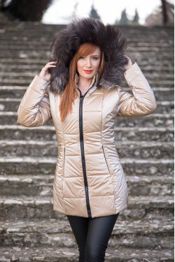 Зимно яке Брита