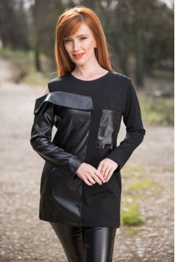 Прекрасна туника с кожа в черно