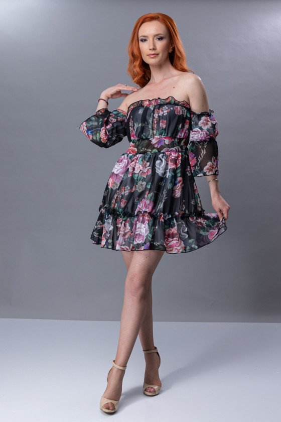 Прекрасна рокля от шифон Скарлет