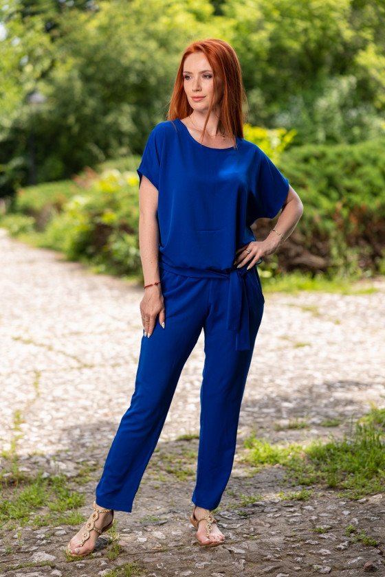 Елегантен гащеризон Кара