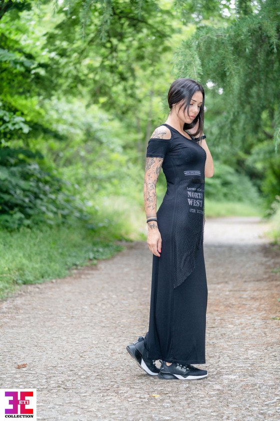 РОКЛЯ РИЯНА