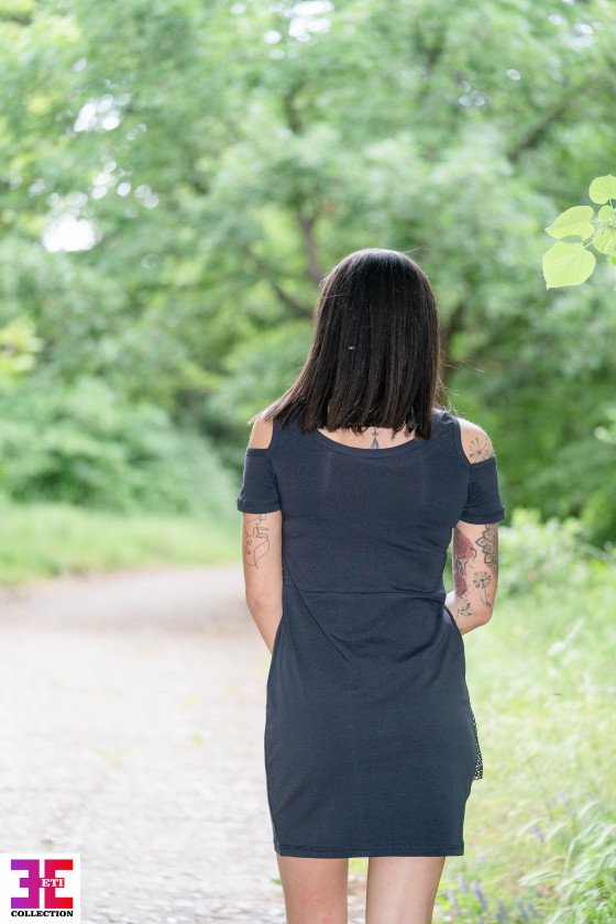 ПРЕКРАСНА РОКЛЯ ТРИША