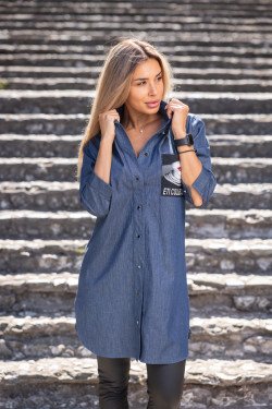 Прекрасна риза с джоб от дънков деним