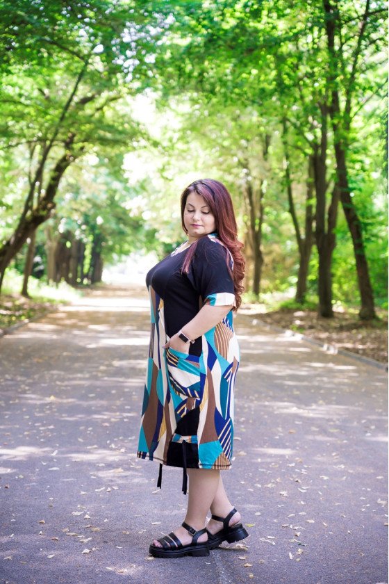 Елегантна рокля с джоб Стефани