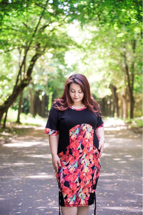 Елегантна рокля Явора