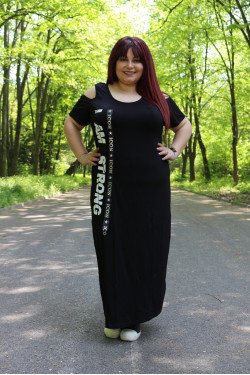 Прекрасна дамска ежедневна рокля в черно