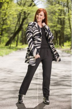 Елегантно дамско сако в принт  зебра