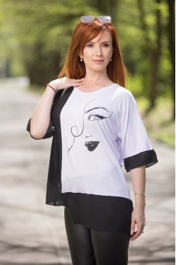 Елегантна дамска туника в бяло