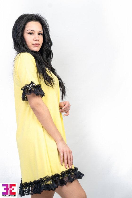 Рокля с дантела Даниела