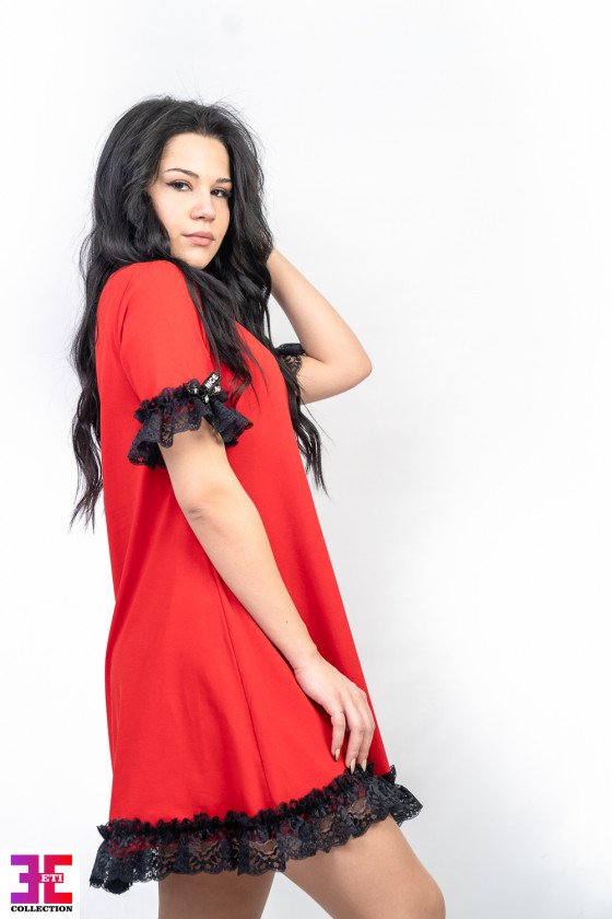 Рокля с дантела Илиана