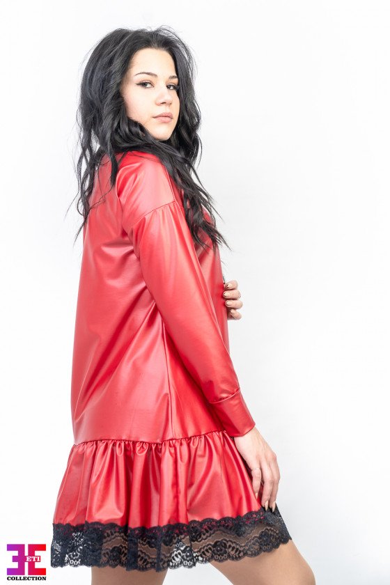 Кожена рокля в червено