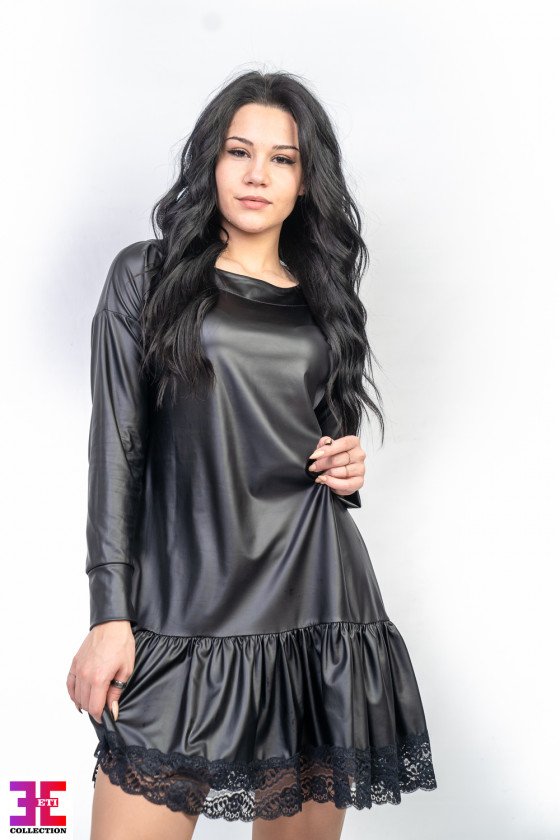 Кожена рокля в черно