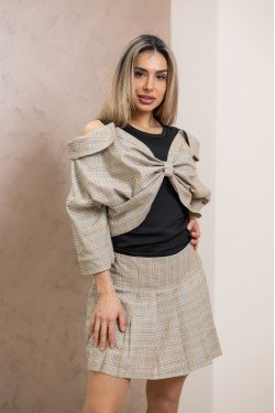 Елегантна пола - панталон в бежево каре