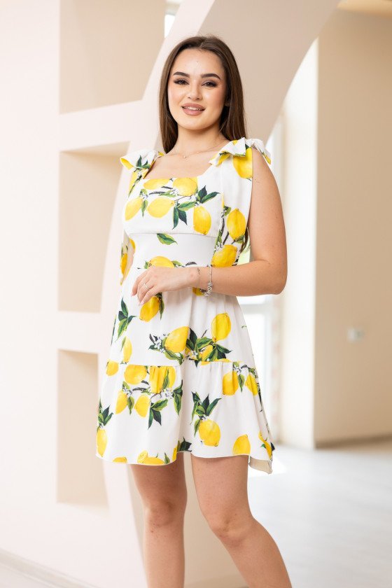 Лятна рокля с принт на лимони в бяло
