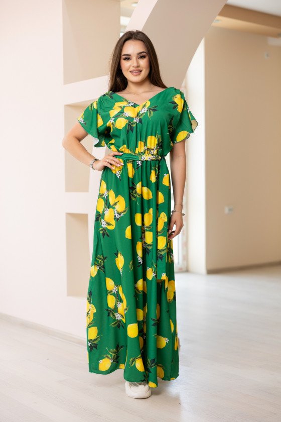 Лятна дълга рокля с лимонов принт в зелено