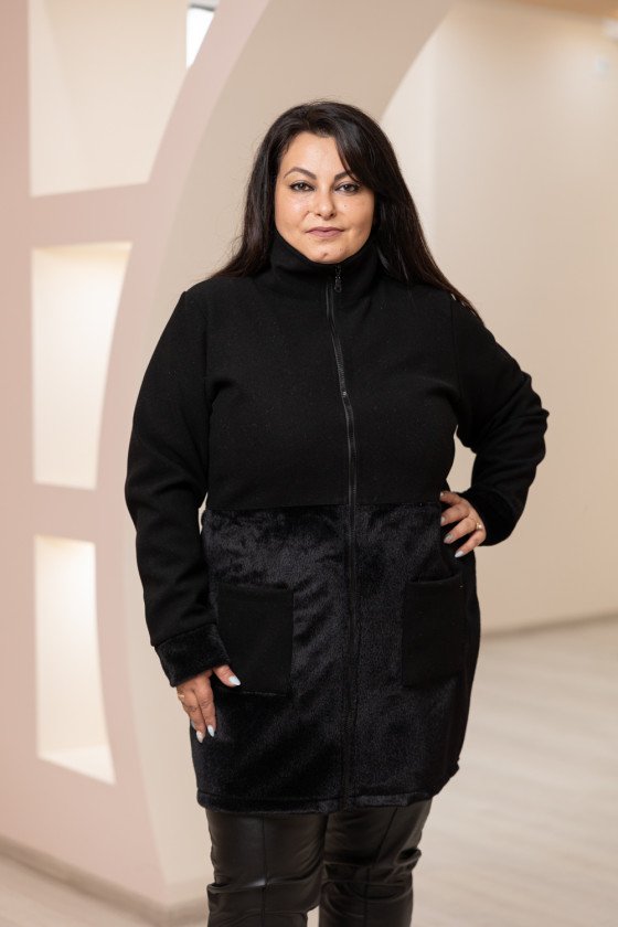 Дамска жилетка от кашмир и еко косъм в черно