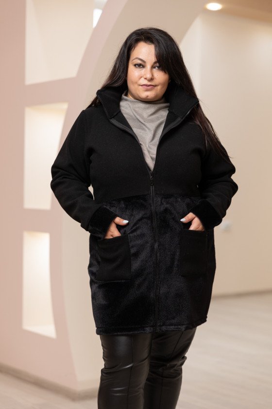 Дамска жилетка от кашмир и еко косъм в черно