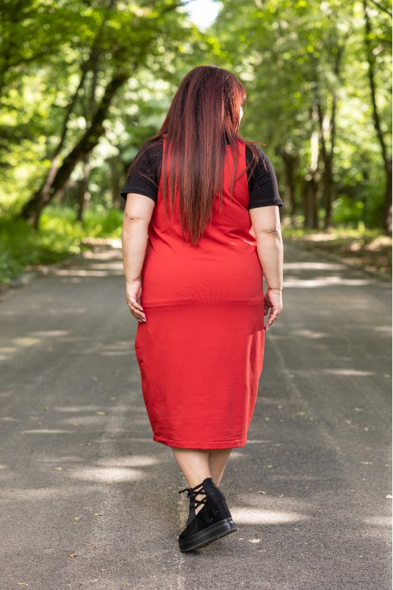 Спортно елегантен сукман в червено
