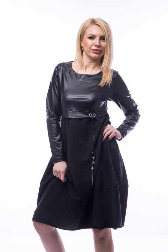 Рокля балон с кожа в черно