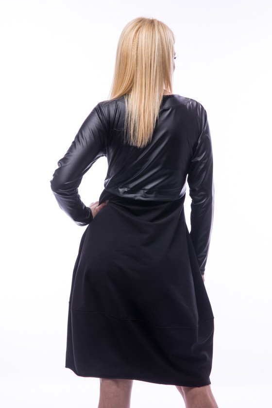 Рокля балон с кожа в черно