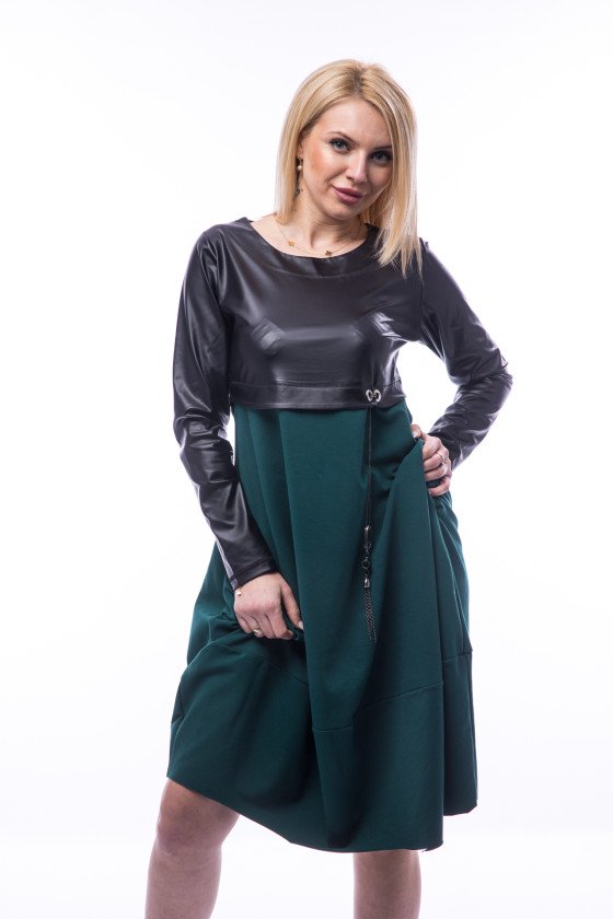 Рокля балон с кожа в маслено зелено