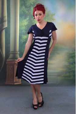 РОКЛЯ ЗА МАКСИ ДАМИ СТЕЙСИ