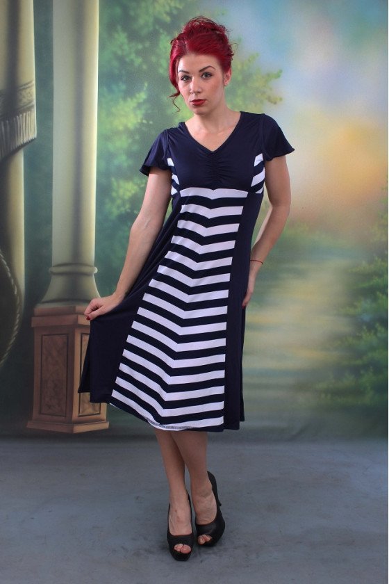 РОКЛЯ ЗА МАКСИ ДАМИ СТЕЙСИ