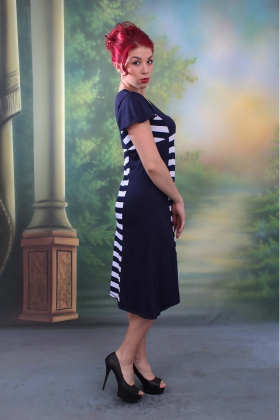 РОКЛЯ ЗА МАКСИ ДАМИ СТЕЙСИ