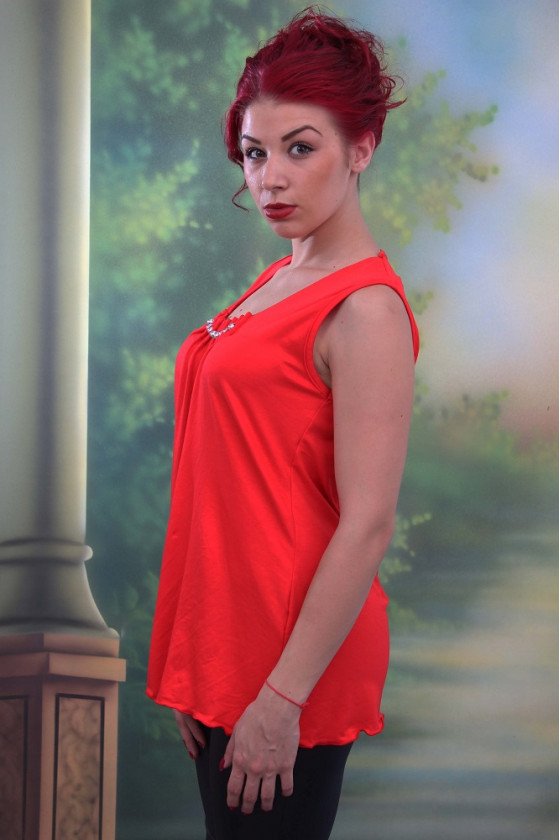 ПРЕКРАСЕН ПОТНИК МЕЛИСА