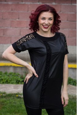 ЕЛЕГАНТНА ТУНИКА С КОЖА ГЕРИ