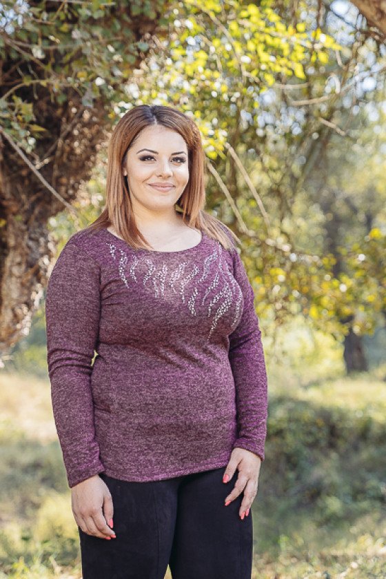 ЕЛЕГАНТНА БЛУЗА С ПЕРЛИ КРАСИ