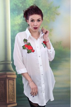 ЕЛЕГАНТНА РИЗА ВАЛЕРИЯ