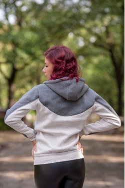 СУИТЧЕР С КАЧУЛКА ИВА