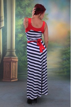 ПРЕКРАСНА РОКЛЯ РАЕ В ТЪМНО СИН ДЕСЕН