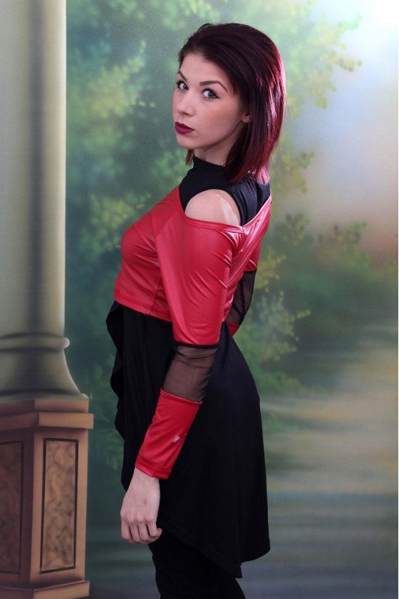 ТУНИКА С КОЖЕН ЕЛЕК